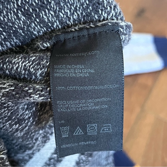 Set of two boys preppy sweaters Izod Tommy Hilfiger, size 5 - Picture 5 of 10